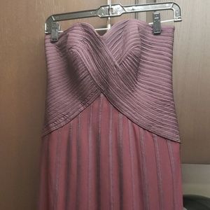 Gorgeous burgundy floor length gown Halston size 4